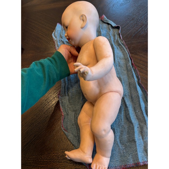 18‎ inch antique Bisque Doll Marked 142 Sleep Eyes Jointed Body Collectible - Picture 11 of 17